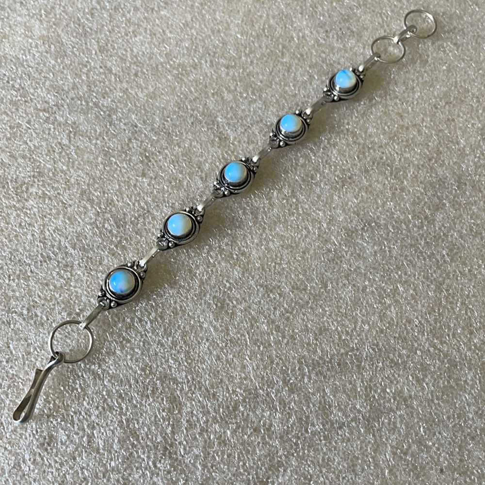 Vintage milky opal bracelet